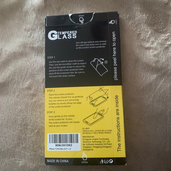 New’C Tempered Glass Screen Protectors 3-Pack iPhone 12 Pro Max - Picture 2 of 7